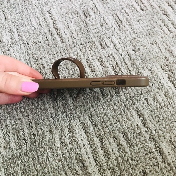 iPhone 12/13 Pro Max Loopy Case - Picture 3 of 4